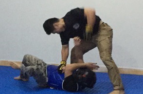 军警级马伽术教官